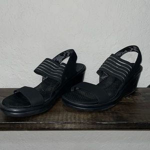 Sketchers Black Wedges